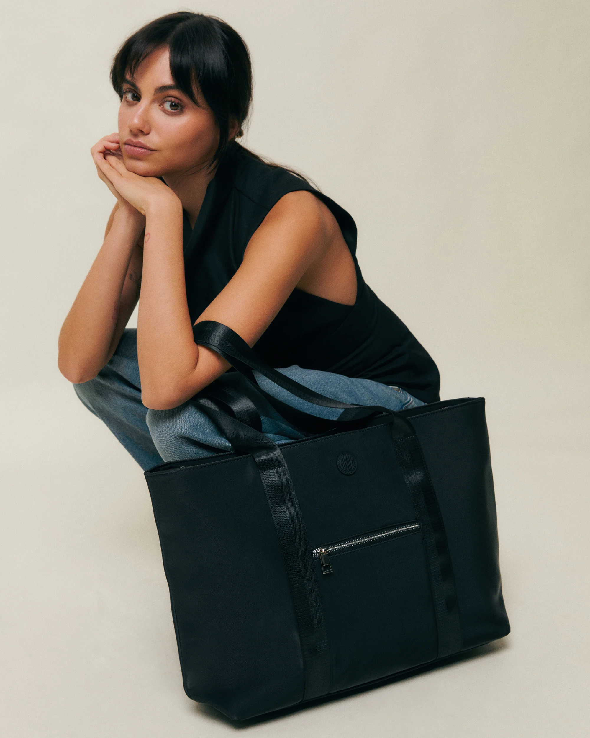 Austeru bolso shopper grande en nylon con bolsillo para tablet - Image 3