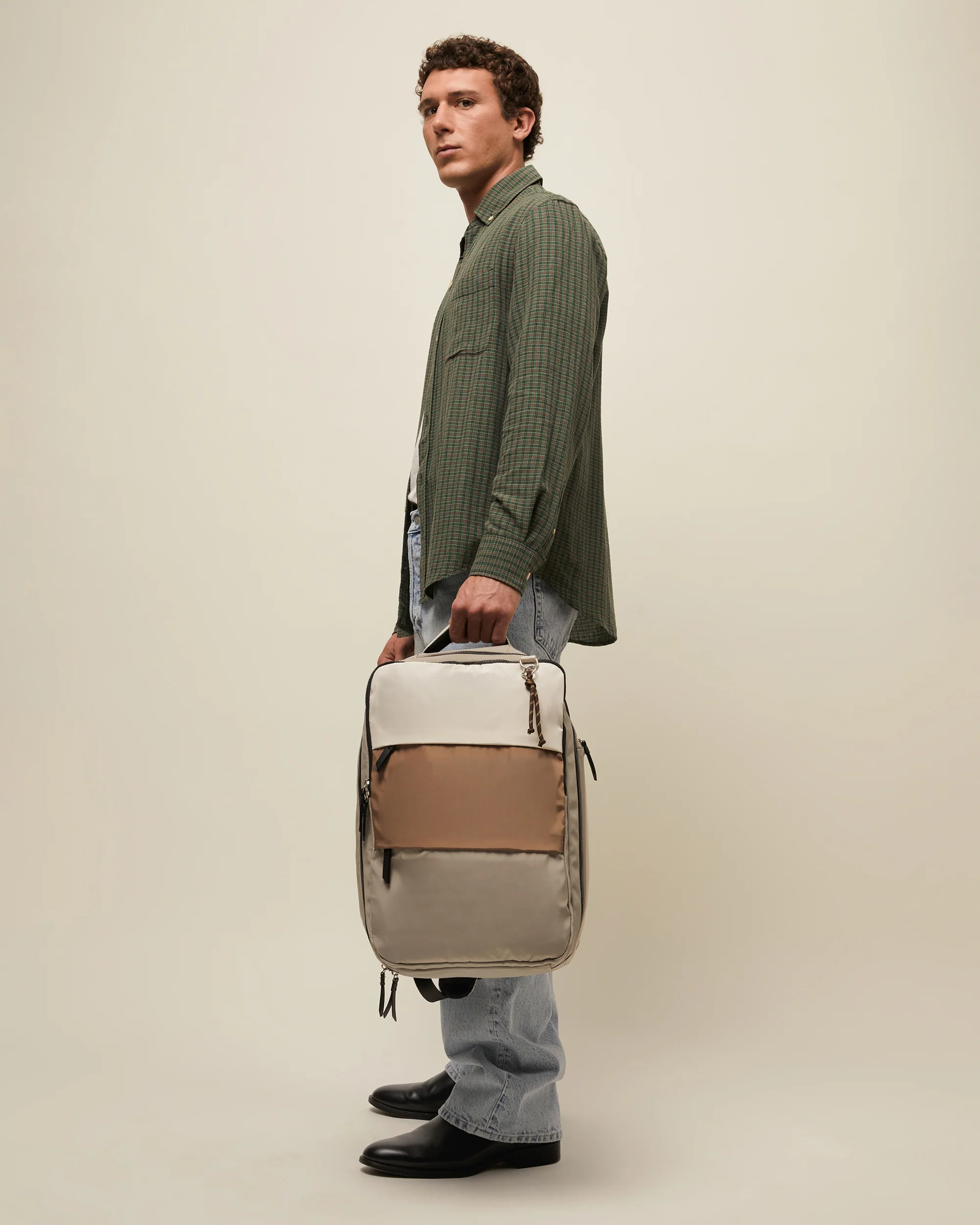 Bristoli mochila de viaje con bolsillo para portátil 15.6 pulgadas - Image 3