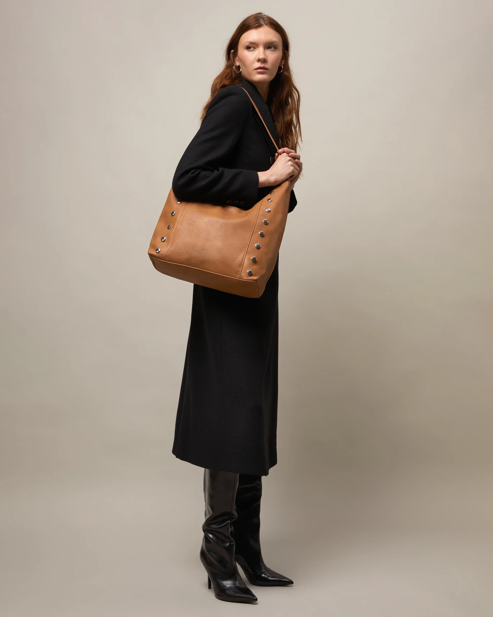 Diblini bolso hobo con detalles metálicos - Image 3