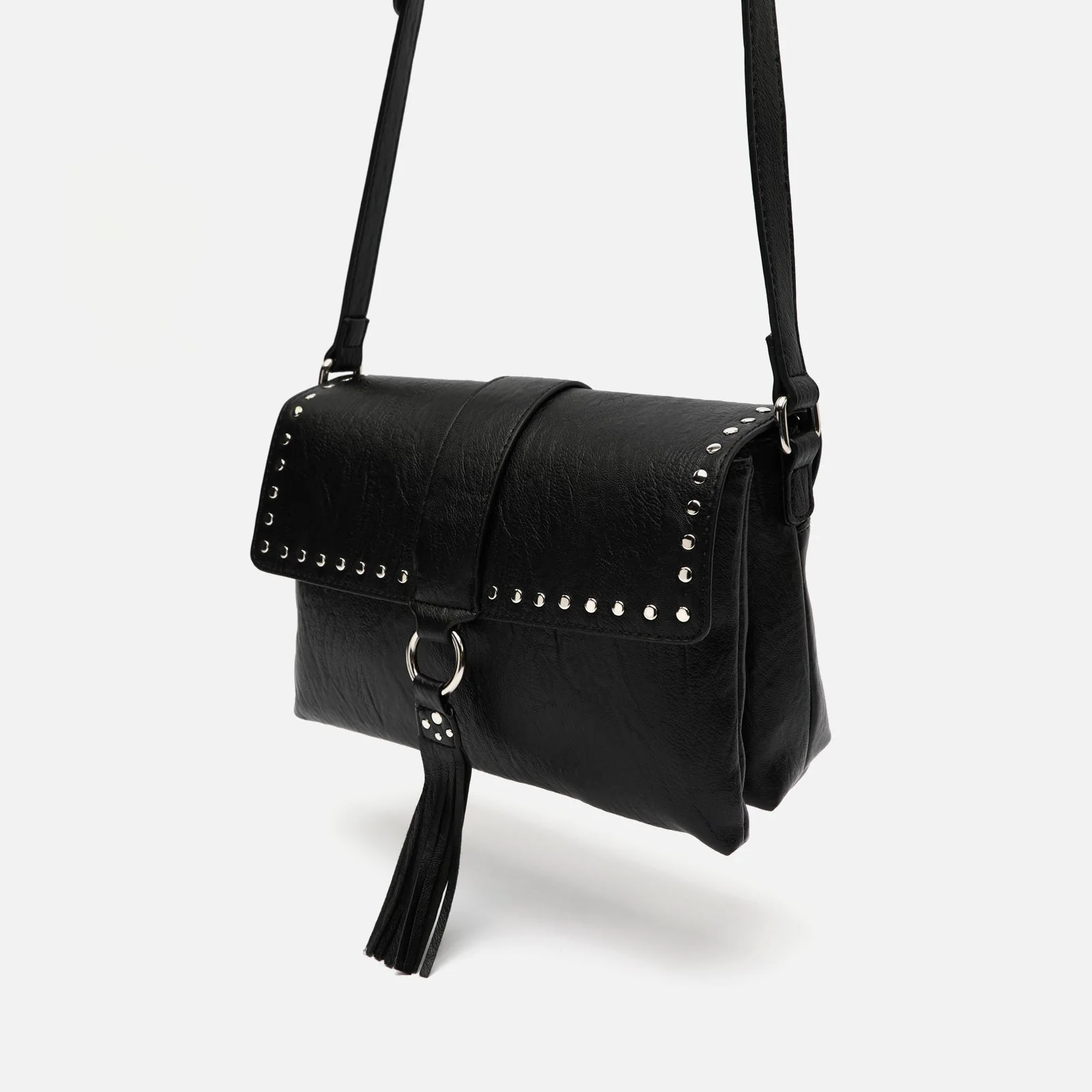 Dione bolso bandolera con solapa y detalles metálicos - Image 3