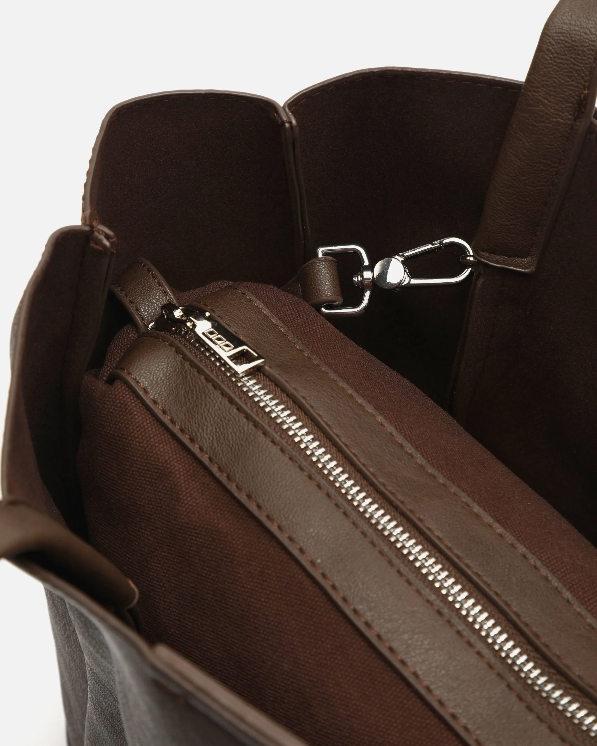 Giseli bolso shopper grande con neceser extraíble - Image 6