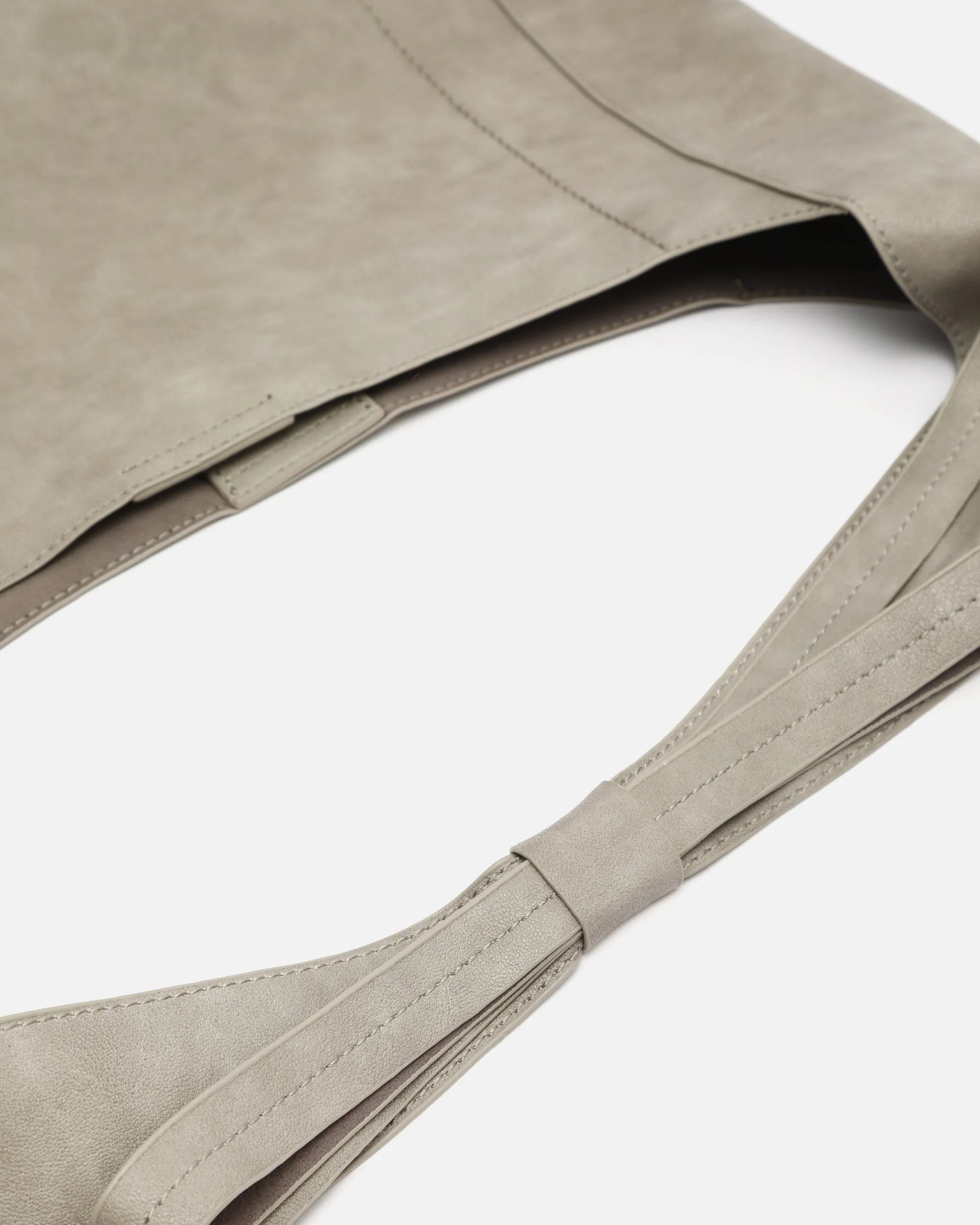 Kaira bolso hobo con neceser extraíble - Image 16