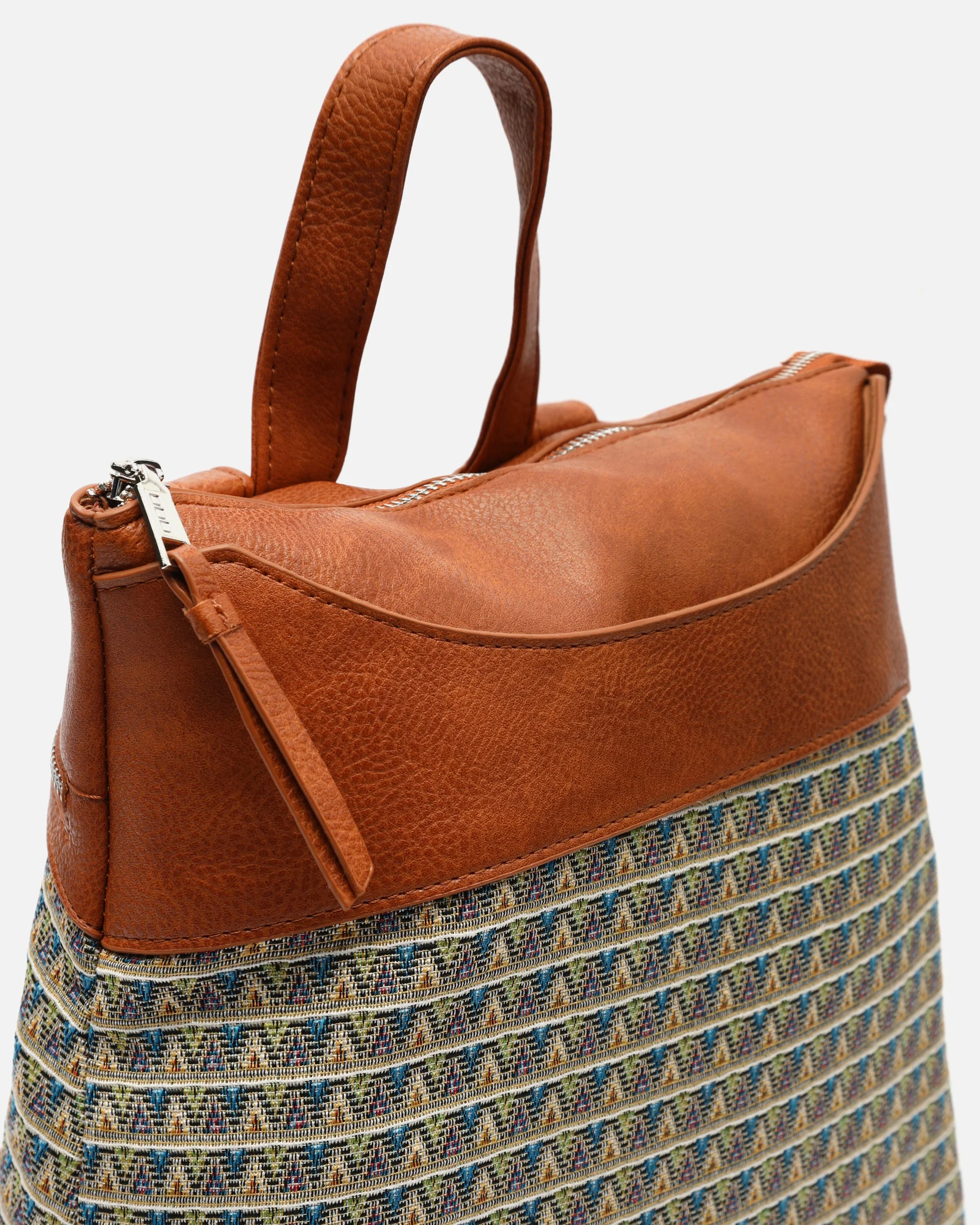 Kusi mochila con estampado jacquard ED. - Image 4