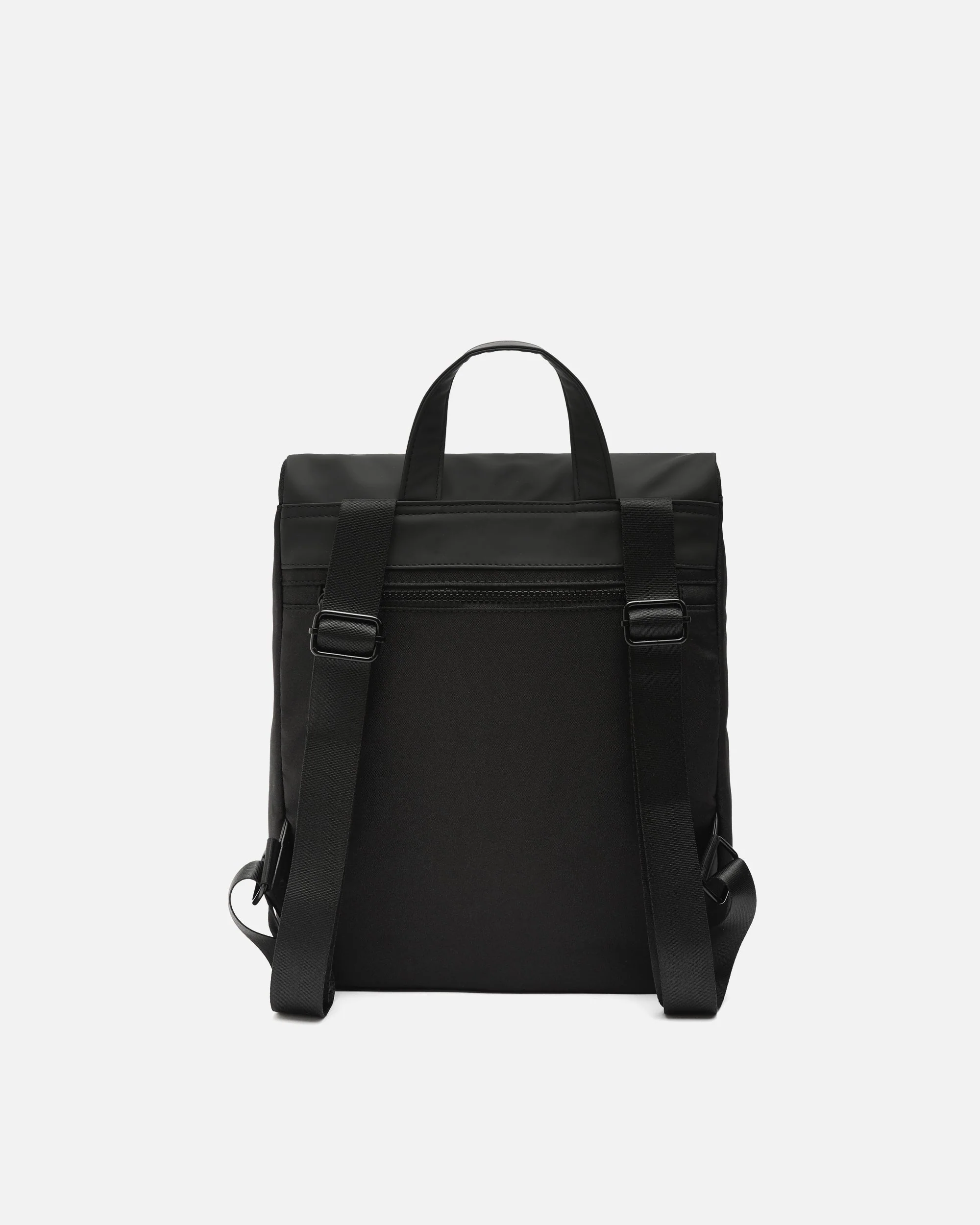 Senay mochila con solapa en nylon - Image 10