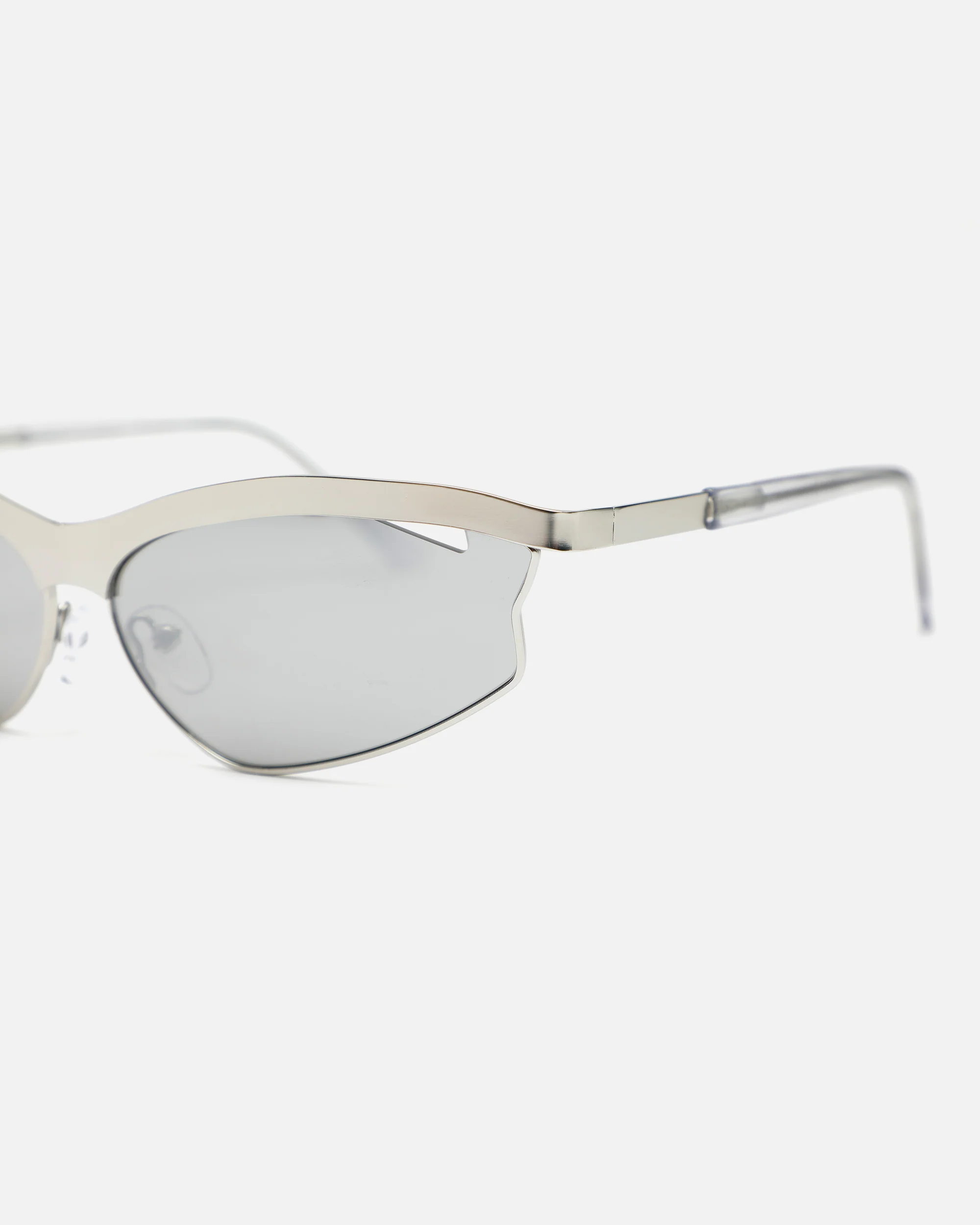 Silvery gafas de sol ojo de gato con montura metálica ED. - Image 3