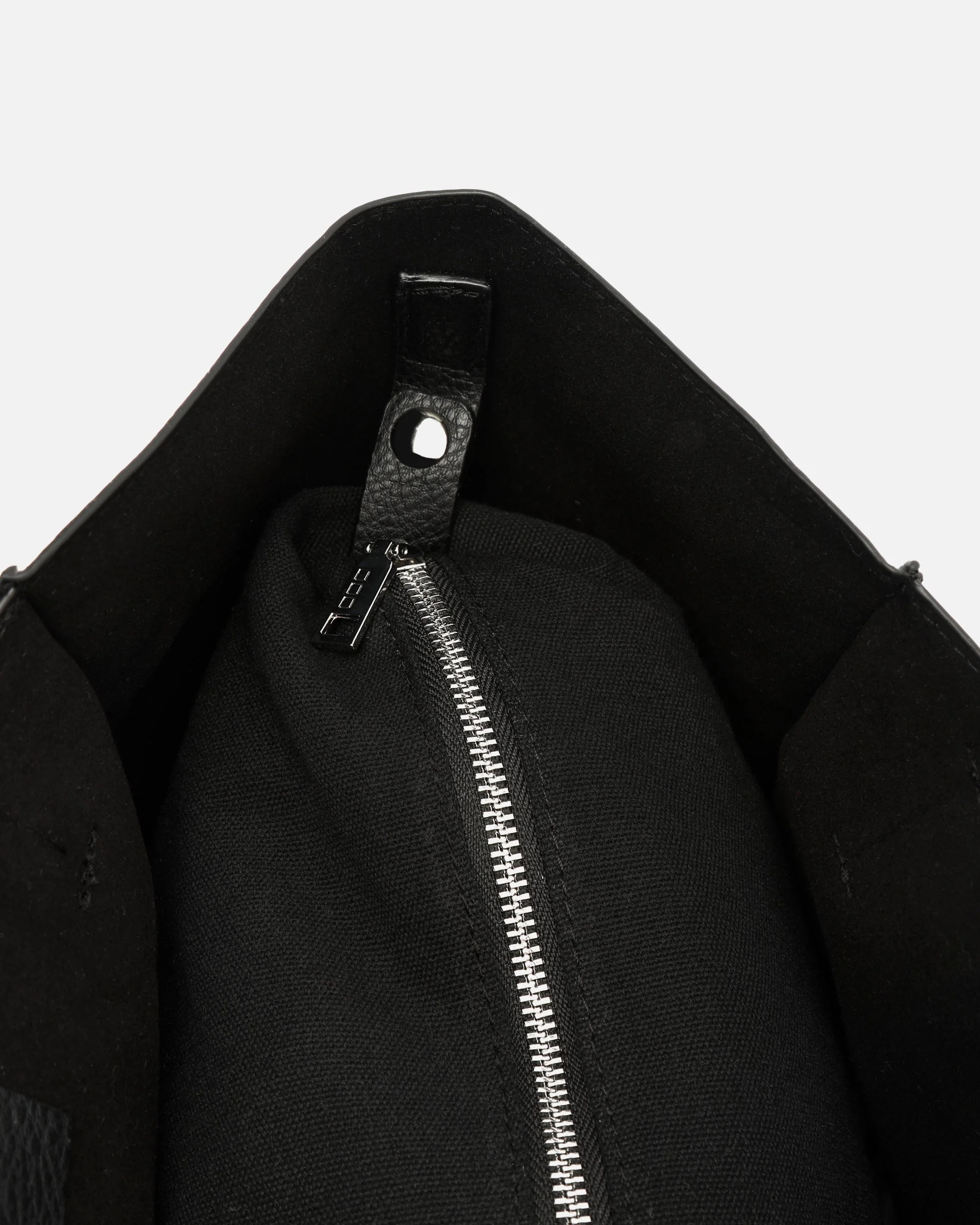 Yaku bolso shopper grande con detalles metálicos - Image 4