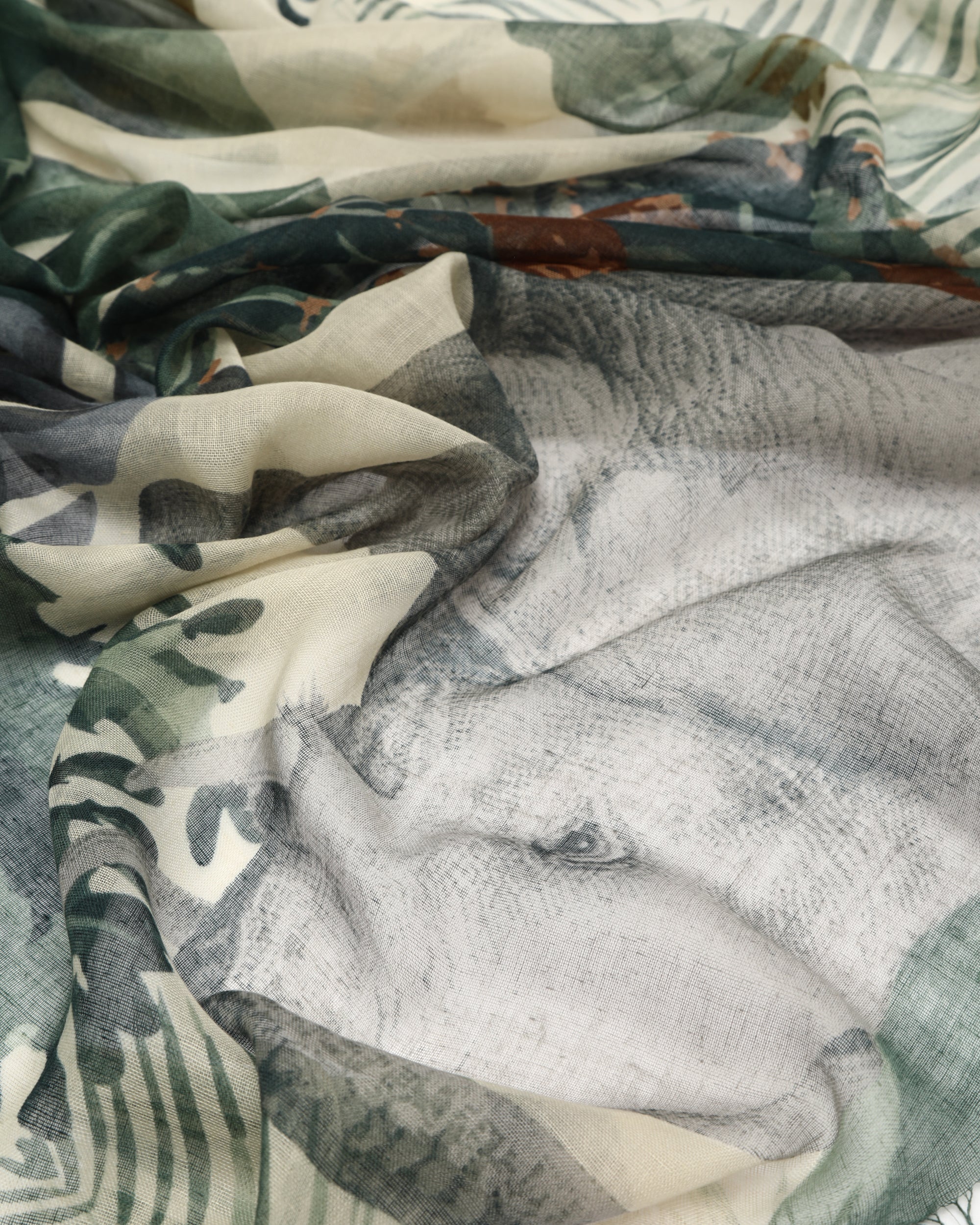 Yuto fular estampado - Image 3